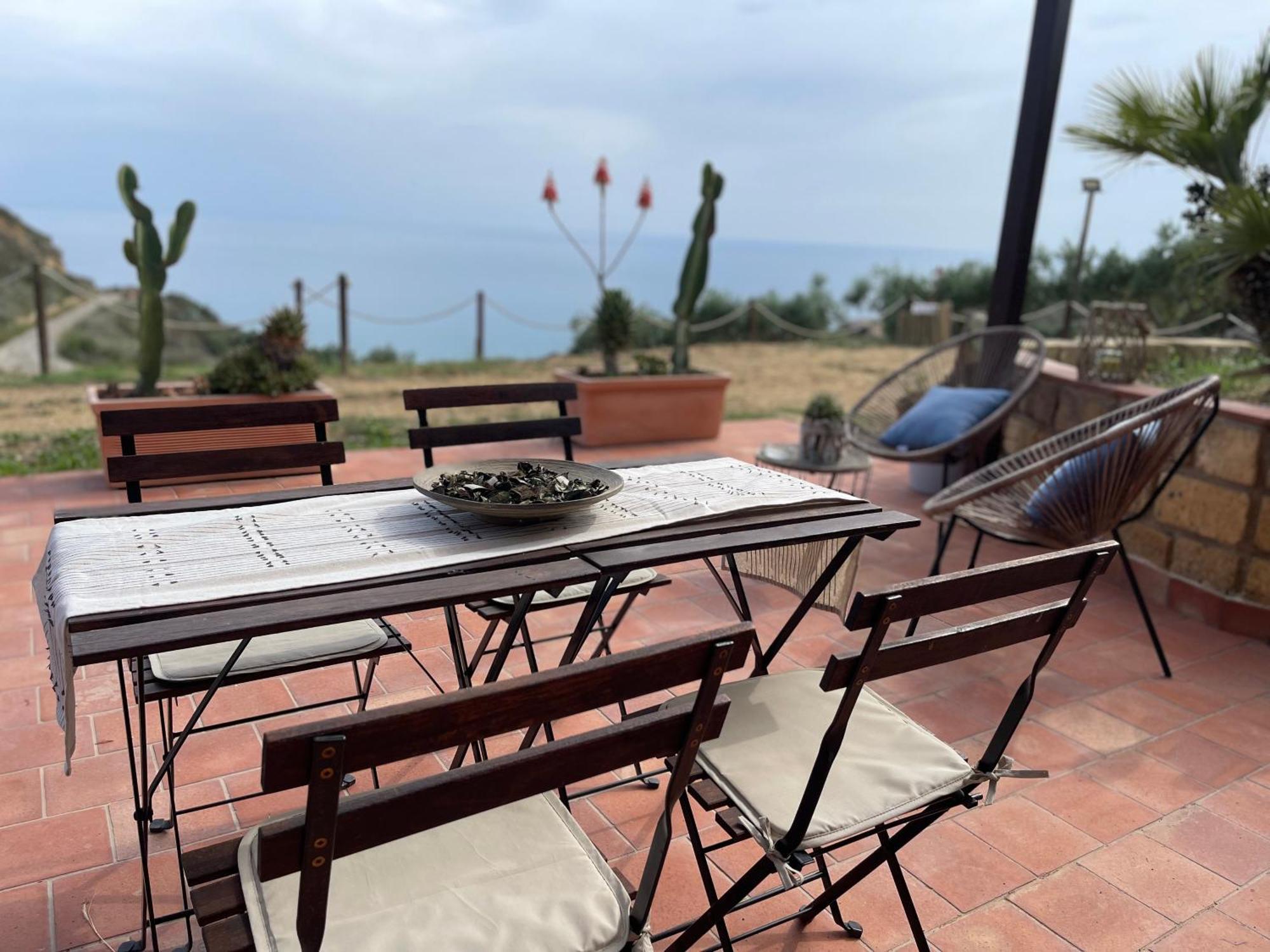 B&B La Torre Realmonte Exterior photo